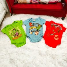 Marvel Baby Boy Super Hero Short Sleeve Onesie Set Of 3. Some Visible Fibers But In Great Condition. 1) Green Hulk Onesie 1) Blue Captain America, Spider Man And Hulk Onesie 1) Red Spiderman Onesie Save More $$$ On Bundles!!! Buy 3 Or More Items And Receive 30% Off!!! I Ship On The Same Day Unless You Make A Purchase At Night Then I Ship First Thing The The Morning. I Am A Quick Responder And If You Have Any Questions About An Item I Will Quickly Give You An Answer Or Post A Video Of The Item In Spiderman Onesie, Green Hulk, Walker Boots, Fit N Flare Dress, Super Hero, Rain And Snow Boots, Hulk, Kids House