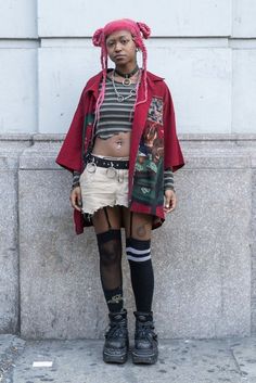 Thrifted Pants, Nyc Looks, New Rocks, Gender Fluid Fashion, Belt Skirt, Cut Top, Afro Punk, My Jewelry, Estilo Punk