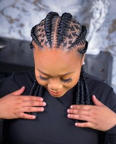 20 Latest and Best Hairstyles for Ladies 2023. - Ladeey Romantic Waves, Intricate Braids, Hear Style, Gorgeous Braids, Messy Braids, Hair Twist, Twist Styles