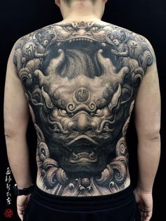 Dragon Tattoo Back, Glyph Tattoo, Body Suit Tattoo, Stomach Tattoos, Japan Tattoo, Japanese Tattoo Art