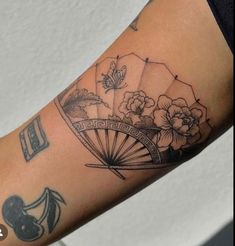 Fan Tattoo, Tattoos Geometric, Arm Tattoos For Women, Discreet Tattoos, Feminine Tattoos, Dope Tattoos, Star Tattoos, Fine Line Tattoos