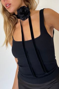 The Rosette 3D necklace is everything this season! Sweet and sultry, pretty with an edge. Color: Black Velvet Wrap Ribbon Chiffon Rosette Adjustable Closure Approximately 13" - 16" Rosette Dress, Rosette Choker, Black Ribbon Necklace, Rosette Necklace, Elegant Black Ribbon Choker, Adjustable Black Ribbon Necklace, 3d Necklace, Rose Choker, Hailey Bieber Style