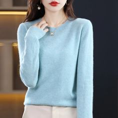 SPECIFICATIONSBrand Name: SHUANGYANROADClothing Length: regularMaterial: woolMaterial: CASHMEREDecoration: noneCollar: O-NeckElasticity: Slight StrechSleeve Style: regularStyle: CasualHign-concerned Chemical: NonePattern Type: SolidFit Type: Regulai FitOrigin: Mainland ChinaCN: HebeiSeason: Autumn/WinterSleeve Length(cm): FullThickness: ThickPlace Of Origin: China (mainland)Closure Type: NoneMaterial Composition: 100% WoolPattern: Loose-fittingAge: Ages 35-45 Years OldPercentage of Material: 95% April Wedding, Skull Lover, Sweater Autumn, Blue Pullover, Long Sleeve Pullover Sweater, Fine Yarn, Women Sweater, 45 Years, Women Sleeve