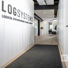 the lobby is clean and ready for customers to use on their business or office floors