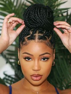 Knotless Braid Updo, Braid Updo Hairstyles, Braids Ginger, Box Braids Pictures, Braid Updo, Hairstyles Indian, African Hair Braiding Styles