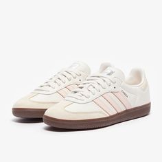 Adidas Shoes Women Outfit Samba, Adidas Samba Beige, Adidas Leather Shoes, Cute White Shoes, Sambas Adidas Women, Adidas Women Sneakers, Samba Style, White Samba, Adidas Samba Shoes