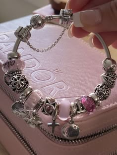 #pandora #pandorabracelets #pandorajewelry Pandora Collection, Charms Pandora