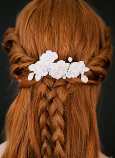 Triple clay rose bridal hair comb - Style #2394 Wedding Hairstyles Step By Step, Haircut With Beard, Curly Hair Salon, Hairstyles Step By Step, Half Up Hairstyle, Clay Rose, Beard Haircut, Decorative Hair Combs, Floral Hair Comb