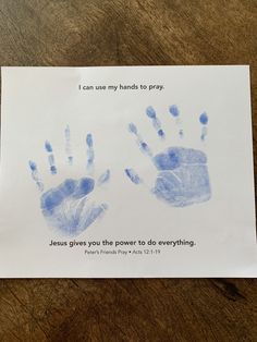 a piece of paper with handprints on it that says i can use my hands to pray