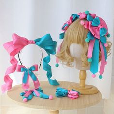 Pastel Clowncore, Clown Hat, Circus Outfits, Clown Clothes, Deer Girl, Gothic Bag, Ball Hairstyles, Cute Clown, Circus Clown