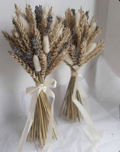 Wheat Centerpieces Wedding, Simple Dried Flower Bouquet, Wheat Centerpieces, Wheat Wedding, Wheat Flower, Simple Wedding Bouquets, Easter 2023, Flower Box Gift, Flower Gift Ideas