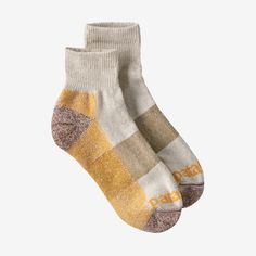 These hardworking, cozy-wearing quarter-length socks are as tough as they are easygoing. They're built from a durable hemp-blend fabric that holds up to everyday abuse, harnesses hemp's natural odor resistance and uses minimal water to cultivate. | Patagonia Hemp Quarter Socks in Natural, Large - Hiking & Running Socks - Hemp/Recycled Cotton/Recycled Polyester Darn Tough Socks, Usa Shoes, Quarter Socks, Hiking Socks, Running Socks, Shoe Inspiration, Retro Stripes, Comfy Fashion, Sock Yarn