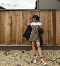 Top| Tee| White| Short sleeve| Arm| Dress| Brown| Checkered| Patterned| Black| Multicolored| Short| Leg| Sleeveless| Socks| Shoes| Flats| Sneakers| Vans| Converse| Red| Close toed| Hat| Beret| Green| Velvet| Coat| Fur| Black| Long sleeve| Fall| Autumn| P834 Converse Fits, Look Grunge, Goth Outfit, Fashion 90s, Look Retro, K Fashion, White Short Dress, Indie Outfits, Mode Vintage