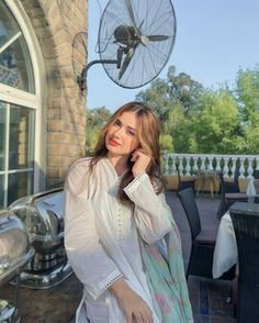 Aena Khan, Urdu Poetry Ghazal, Urdu Novel, Celebrity Fashion Looks, Simple Pakistani Dresses, Fashion Photography Poses, Stylish Party Dresses, Quick Outfits