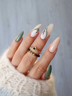 #trendynails ,#fallnails ,#beautifulnails ,#winternails ,halloweennails ,springnails ,#elegantnails Ongles Beiges, Simple Fall Nails, Green Nail Designs, Beige Nails, Nail Swag, Chic Nails, Gorgeous Nails, Green Nails, Holiday Nails