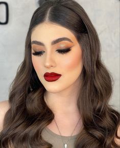 Quince Hair, Red Lip Makeup, Graduation Hairstyles, Hairstyles For Layered Hair, Curl Styles, Bridal Makeup Looks, Asian Eye Makeup, Glamour Makeup