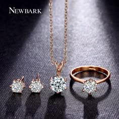 Newbark Jewelry, Pendent Set Gold, Jewelry Magic, Pendant Earring Set, Gold Jewelry Set, Diamond Jewelry Set, Diamond Pendants Designs, Modern Gold Jewelry