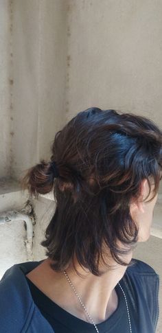 Long hair back tie eren Yeager attack on titan Long Tied Hair Man, Men Tied Hairstyles, Male Hair Pulled Back, Men Long Hair Tied Back, Long Hair Men Tied Back, Men Tied Hair, Long Hair Tied Up Men, Korean Men Hairstyle Medium Long Hair, Masculine Updo