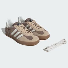 Brown Adidas, Adidas Gazelle Indoor, Modest Casual Outfits, Adidas Originals Gazelle, Indoor Shoes, Trendy Outfits Winter, White Magic, Walk This Way, Courier Service