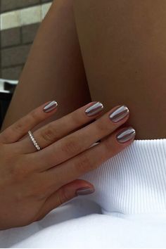 60  Old Money Nails For A Timeless Quiet Luxury Aesthetic Old Money Nails, Chrome Manicure, White Chrome Nails, Money Nails, Chrome Nails Designs, Chrome Nail, Neutral Nails, Girls Nails, Fire Nails