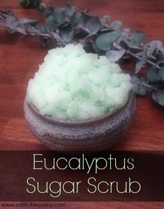 Homemade Sugar Scrub Recipes, Sugar Scrub Homemade Recipe, Homemade Sugar Scrub, Diy Sugar Scrub Recipe, Săpunuri Handmade, Body Scrub Recipe, Newborn Feeding, Sugar Scrub Homemade, Homemade Scrub