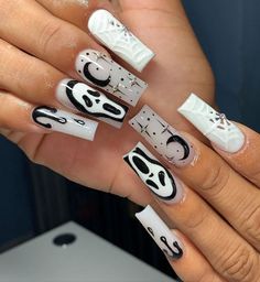 Boujee Nails, Paznokcie Hello Kitty, Poppin Nails, Holloween Nails, Halloween Acrylic, Acrylic Ideas, Unghie Nail Art, Streamer Dr