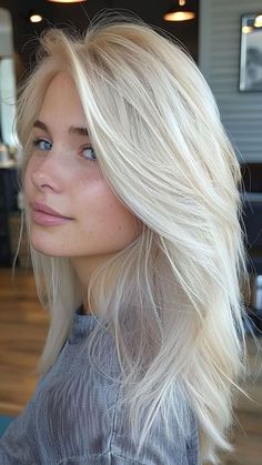 Blond Hair With Silver Highlights, Light White Blonde Hair, Icy Cool Blonde Hair Color, Long Icy Blonde Hair, Blonde Hair 2024 Trends, Natural Platinum Blonde Hair, Blond Silver Hair, Blonde Hair 2024, Nordic Blonde Hair