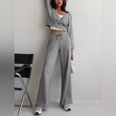 Nwt Gray Sweatpants. Brand New With Tags, Never Worn. Size Xs From Commense. Just Missed The Return Window! Fits Clothes, Plain Style, Long Midi Dress, Cardigan Sweater Jacket, Outerwear Outfit, Fit Pants, Boho Maxi Dress, Swimwear Outfit, Cardigan Tops