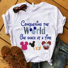 Cricut Gifts, Disney Tshirt, Disney Fits, Cricut Disney, Disney Wear, Cute Disney Outfits, Disney 2024, Disney Merch