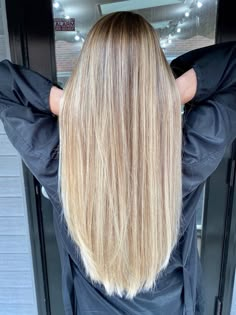 Highlights On Blonde Hair Straight, Balage Hair Blonde Balayage Highlights, Multitonal Blonde Highlights, Blonde Melir Hair, Blonde Highlights With Shadow Root, Balage Hair, Balyage Long Hair, Hair Dye Videos