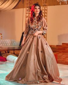 Pakistani Party Wear Dresses, Function Dresses, Pakistani Formal Dresses, Pakistani Dresses Casual, Pakistani Fashion Party Wear, Beautiful Pakistani Dresses, Pakistani Bridal Dresses