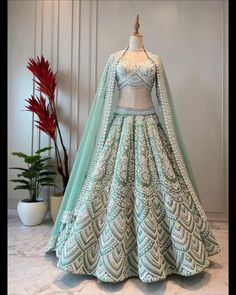 Orang India, Baju Kahwin, Lehenga Bridesmaid, Bridesmaid Lehenga, White Lehenga, Sabyasachi Lehenga, Lehenga Designs Simple, Lehnga Dress