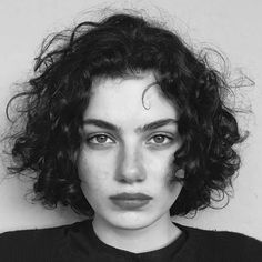 Black Haircut Styles, Short Curly Hairstyles For Women, Bonham Carter, Hair 2018, Skateboarder, Drawing Inspo, Short Haircut, Braid Hairstyles, Girl Short Hair