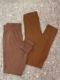 Brown skin toned tights, great for cold weather to wear with skirts or shorts, works great under fishnets/stockings. Comes with additional fleece leggings to wear under for extra warmth. Elastic Full-length Leggings For Fall, Elastic Full-length Fall Leggings, Full-length Stretch Leggings For Fall, Elastic Full Length Leggings For Fall, Winter Stretch Footless Hosiery, Full Length Hosiery For Fall, Footless Leggings For Fall, Stretch Bottoms For Fall Layering, Stretch Trendy Tights