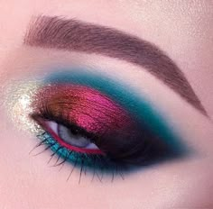 Makeup Is Art, Maquillage On Fleek, Makeup Colorful, Make Up Inspiration, Make Up Videos, Red Makeup, Eye Makeup Designs, Makijaż Smokey Eye