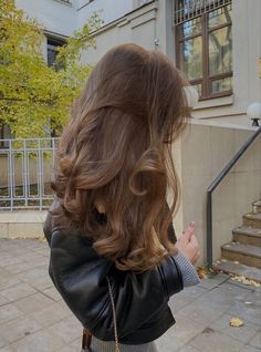 Old Money Brown Hair Color, Light Mocha Hair, Light Brown Hair With Layers, Dark Milk Tea Hair Color, Brunette Hair Light, Macchiato Hair, Milky Brown Hair, Warm Light Brown Hair, Natural Brunette Hair