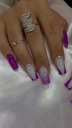 After fur nails, you probably thought that you had seen all the craziest nail art ideas. Purple Nail Art Designs, Purple Glitter Nails, Fancy Nail Art, Purple Nail Art, Purple Acrylic Nails, Purple Nail Designs, Fancy Nails Designs, Nails Design With Rhinestones, Pretty Nail Art Designs