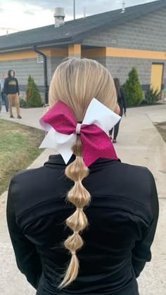 Cheer Hairstyles With Bows Low Pony, Cheer Hair Styles With Bows, Cute Cheerleader Hairstyles, Competitive Cheer Hairstyles, Cheer Camp Hairstyles, Cheer Hair Ideas With Bows, Girls Cheer Hairstyles, Cheer Hairstyles With Bows Short Hair, Bubble Braided Hairstyles