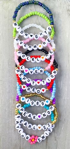 Album Bracelets, Bracelets Eras Tour, Bracelets Taylor Swift, Eras Tour Bracelets, Taylor Swift Bracelets, Taylor Album, Swift Bracelet, Taylor Swift Birthday Party Ideas, Swift Bracelets