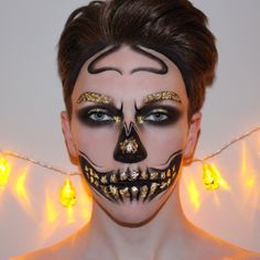 Black And Gold Skull Makeup, Gold Skull Makeup, Gold Skeleton Makeup, Sugar Skull Makeup Easy, Skull Makeup Halloween, Disney Tumbler, Skeleton Makeup, Challenge Ideas