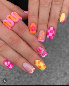 Mismatch Nail Art, The Summer I Turned Pretty Nails, Bold Summer Nails, Ems Nails, Fun Colorful Nails, Vacay Nails, Nail Whitening, Spring Break Nails, Unghie Nail Art