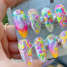 Colorful Festival Nails, Trippy Nail Designs, Psychadelic Nails, Lsd Nails, Trippy Nails, Wild Nails, Vanessa Cooper, Hippie Nails, Tie Dye Nails