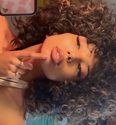 Uploaded by 💌🤍🧸. Find images and videos about hair, beauty and girls on We Heart It - the app to get lost in what you love. Curly Hair, A Woman, Hair