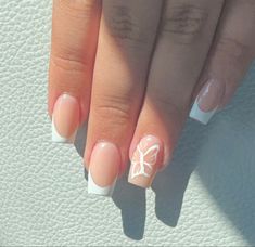 Nail Short Acrylic Ideas, Cute Short Gel Nails Butterfly, Butterfly Nails Simple Short, Nail Ideas Acrylic Butterfly, Minimalist Nails Butterfly, Cute Short Butterfly Nails, Short Coffin Butterfly Nails, Gel Nail Designs Wedding Guest, White Nails With One Finger Design