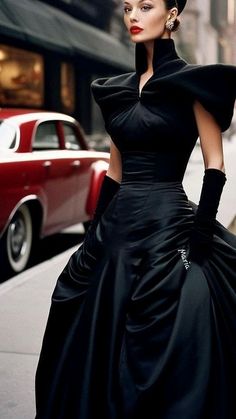 Rococo Fashion, Monochromatic Fashion, Black Attire, Fashion Gowns, Fashion Days, Black Gown, Vintage Life, Gowns Of Elegance, Evening Dresses Elegant