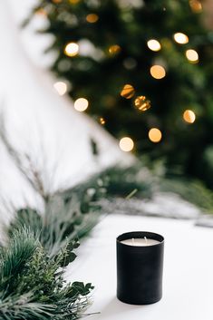 Bokeh Lifestyle Photography of christmas candles shot by Grant Daniels for Preuve Product Photography Christmas Styling, Christmas Candle Photoshoot, Christmas Photo Product, Product Christmas Photography, Christmas Products Photography, Christmas Candle Photography