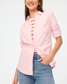 Factory: Button-up Oxford Shirt In Signature Fit For Women Trendy Blouse For Business Casual Occasions, Spring Slim Fit Button-up Shirt, Chic Cotton Shirt With Rolled Sleeves, Trendy Cotton Tops With Spread Collar, Trendy Cotton Top With Spread Collar, Everyday Spring Shirt With Spread Collar, Spring Business Casual Shirt With Button Closure, Fitted Shirt With Shirttail Hem For Spring, Cotton Shirt With Shirttail Hem