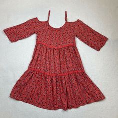 Mudd Cold Shoulder Dress Teen Girl 16 Coral Orange Floral Crochet 3/4 Sleeve Faux Button Closure Good pre-owned condition. At the shoulder tiny area almost a hole. Please refer to photos for more details. Size Teen Girl 16. Measurements Waist/Top to Bottom/Sleeve 15"/34"/10.5" Size: Teen Girl 16 Measurements: Waist/Top to Bottom/Sleeve 15"/34"/10.5" Dress is in good used condition At the shoulder tiny area almost a hole Coral Orange Cold Shoulder Crew Neck 3/4 Sleeve Floral 100% Rayon I ship ite Teen Girl Dresses, Girls 16, Floral Crochet, Coral Orange, Cold Shoulder, Cold Shoulder Dress, Shoulder Dress, Coral, Crew Neck