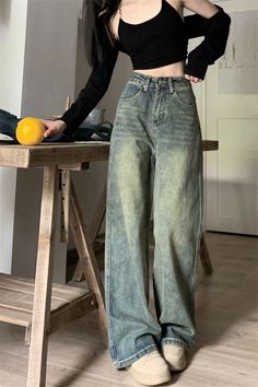 Wide Leg Jeans Women, Washed Denim Pants, Baggy Wide Leg Jeans, Denim Decor, Streetwear Jeans, Blue Trousers, Y2k Baggy, Street Outfit, Jeans Women