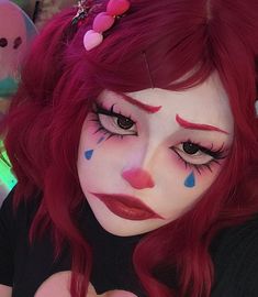 Cute Circus Makeup, Red And White Clown Makeup, Face Paint Ideas Clown, Cute Clown Makeup Ideas, Makeup Ideas Cosplay, Doll Clown Makeup, Silly Clown Makeup, Clown Looks Makeup, Fun Clown Makeup